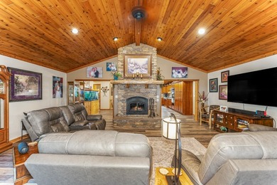 Own the ultimate turnkey multi-generational compound & executive - photo 22