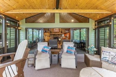 Own the ultimate turnkey multi-generational compound & executive - photo 23