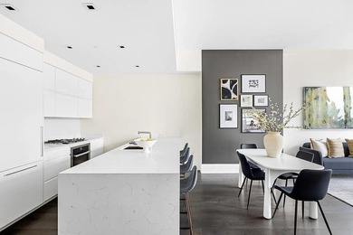 Welcome to 172 Madison Avenue Residence 15B, a sprawling - photo 3
