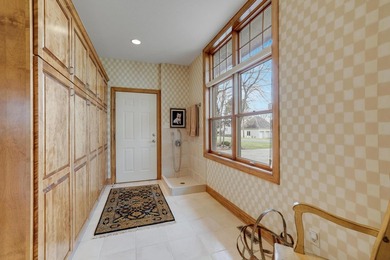 Magnificent walkout Robert Mason built home, private culdesac - photo 24