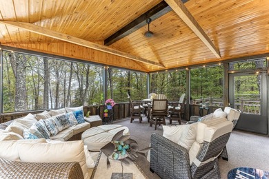 Own the ultimate turnkey multi-generational compound & executive - photo 25