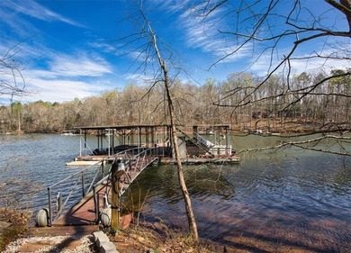 Perfect lot for walk out basement on quiet cul-de-sac in the - photo 9