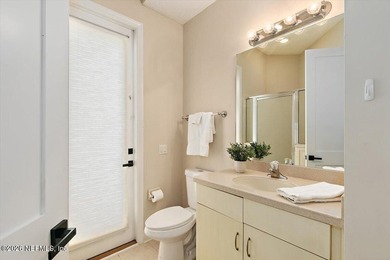 Value! Situated on a large estate lot in sought-after Plantation - photo 31