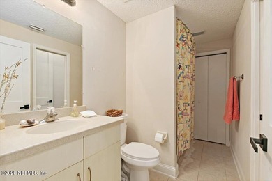 Value! Situated on a large estate lot in sought-after Plantation - photo 33