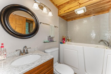 Own the ultimate turnkey multi-generational compound & executive - photo 35