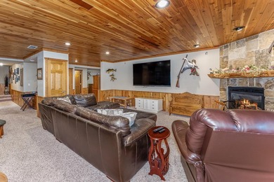 Own the ultimate turnkey multi-generational compound & executive - photo 39
