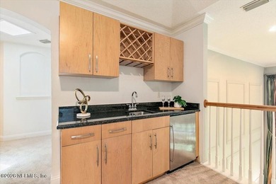 Value! Situated on a large estate lot in sought-after Plantation - photo 41