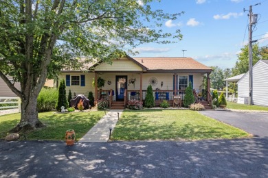 Lovely Waterfront Home - Lake Home For Sale in Lake Waynoka, Ohio