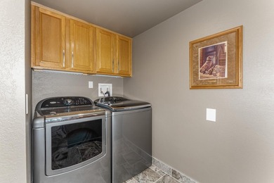Own the ultimate turnkey multi-generational compound & executive - photo 43