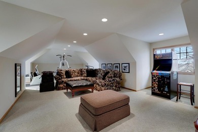 Magnificent walkout Robert Mason built home, private culdesac - photo 46