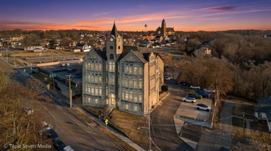 Spectacular multi-level corner penthouse unit with breathtaking