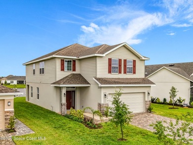 Beautiful basically New Home with great water views. High - photo 1