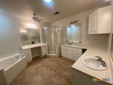This is a beautiful 4-unit complex. Each unit boasts approx 1859 - photo 41