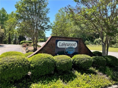 Lake Condo For Sale in Auburn, Alabama