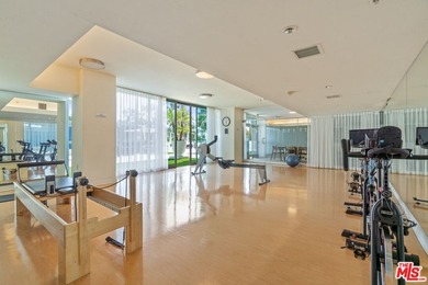 Welcome to luxury high-rise living at the Azzurra. This - photo 16