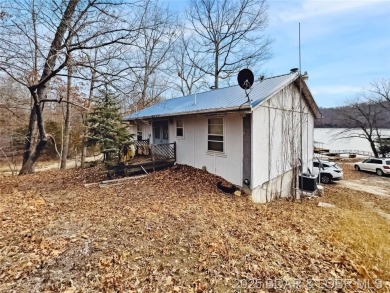 Lake Home Sale Pending in Climax Springs, Missouri