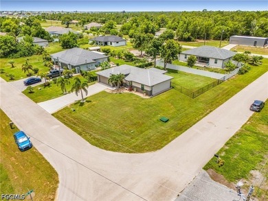 Impeccably maintained 3-bedroom, 2-bath home with a 2-car garage - photo 24