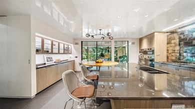 Welcome to a sanctuary in North Hills - a one-of-a-kind Frank - photo 14