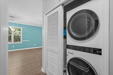 Some homes you have to imagine living in. This one, you can just - photo 20
