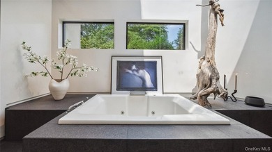 Welcome to a sanctuary in North Hills - a one-of-a-kind Frank - photo 21