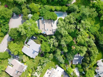 Welcome to a sanctuary in North Hills - a one-of-a-kind Frank - photo 46