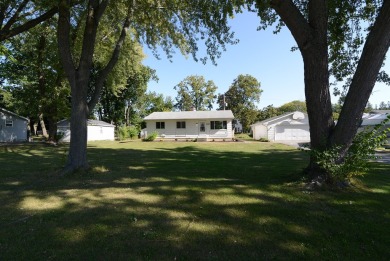 Chain O Lakes - Fox Lake Home For Sale in Lake Villa Illinois