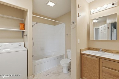 Cute townhouse located in the heart of Anchorage Close to - photo 24