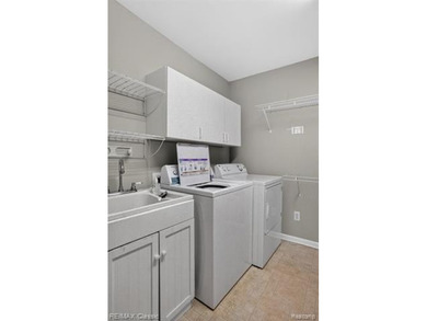 Impressive views of nature overlooking Twin sun Lakes lake, 4 - photo 28
