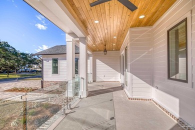 Crafted for beauty, efficiency, and sustainability - 3202 Bay St - photo 10