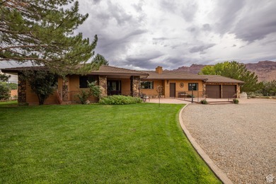 A truly rare opportunity to own one of Moab's most desirable - photo 16