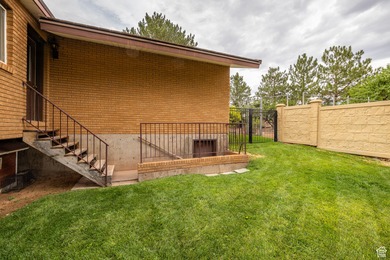 A truly rare opportunity to own one of Moab's most desirable - photo 23