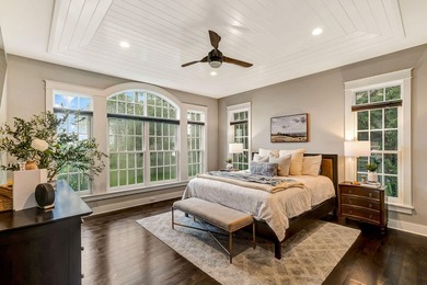 Extraordinary Custom lakefront home by Colby Construction on - photo 15