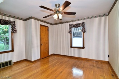 This charming and well maintained brick home has been in the - photo 17
