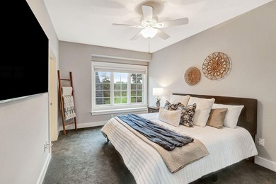 Extraordinary Custom lakefront home by Colby Construction on - photo 20