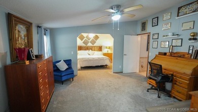 Welcome to your lakefront retreat! This super cute, updated 4 - photo 24