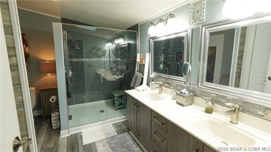 Welcome to your lakefront retreat! This super cute, updated 4 - photo 27