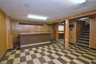 This charming and well maintained brick home has been in the - photo 28