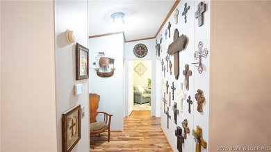 Welcome to your lakefront retreat! This super cute, updated 4 - photo 33