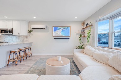 Welcome to this beautifully renovated 4-bedroom, 2-bath - photo 7