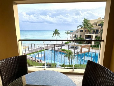 Superb beachfront apartment in Playa del Carmen, offering