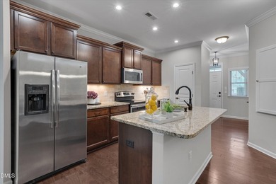Welcome home to this beautifully maintained 3 bedroom, 2.5 bath - photo 5