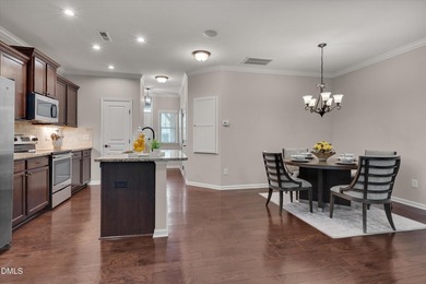 Welcome home to this beautifully maintained 3 bedroom, 2.5 bath - photo 8
