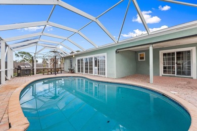 Explore this 4 Bed, 2 Bath pool home offering 1,800 sq ft under - photo 14