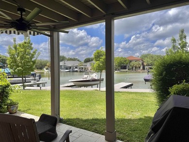 This Lake LBJ waterfront townhome is ideally situated on a - photo 17