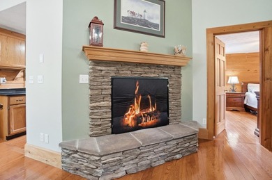 Feel like you're on vacation every day in this lovely log cabin - photo 19