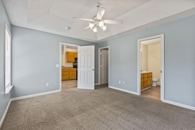 Don't miss this 3-bedroom, 2.5-bath home in Castlewood situated - photo 20