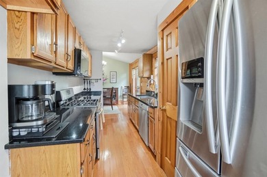 Feel like you're on vacation every day in this lovely log cabin - photo 25