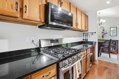Feel like you're on vacation every day in this lovely log cabin - photo 26