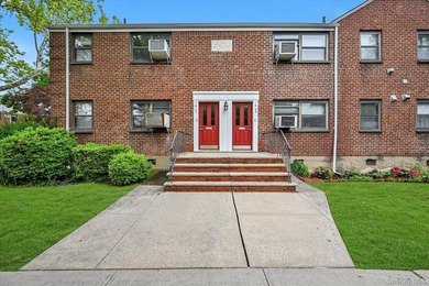 Corner Lower One Bedroom in Conveniently Located Clearview - photo 1