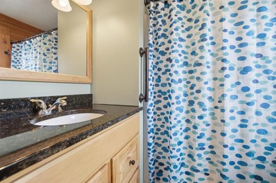 Feel like you're on vacation every day in this lovely log cabin - photo 38